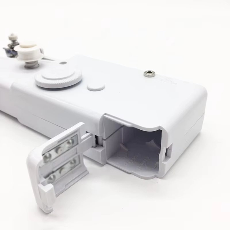ミニミシン ハンドヘルドポータブル電動ミシン 裁縫手芸用 家 - Travel Accessories To Sew のレビューと価格